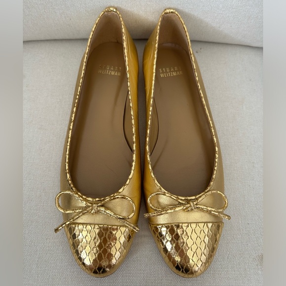 Authentic Stuart Weitzman Gold Cap Toe Flats with Bows Good Condition Size 7 - Picture 3 of 6